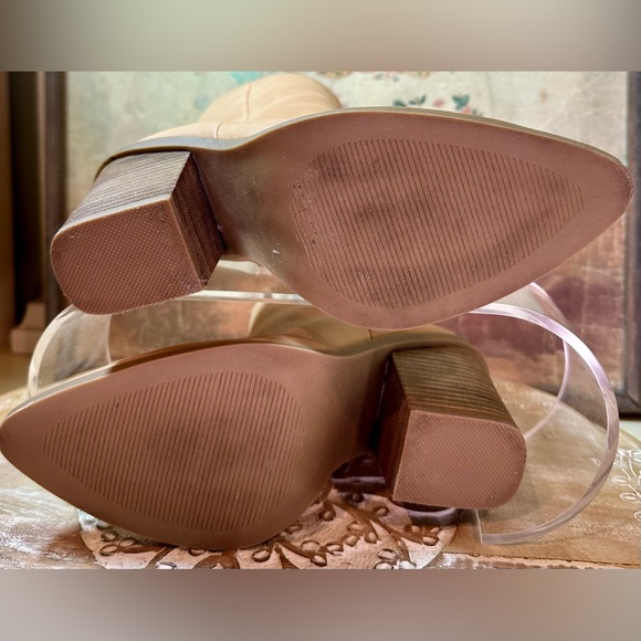 EUC Dolce Vita “Nemmy” Western Influenced Ankle Boots. Vegan Leather. Size 8.5 - Picture 14 of 15